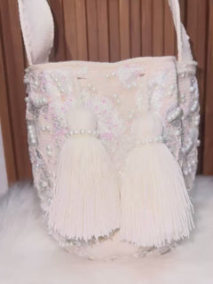Mochila Recamada Blanca - video 2